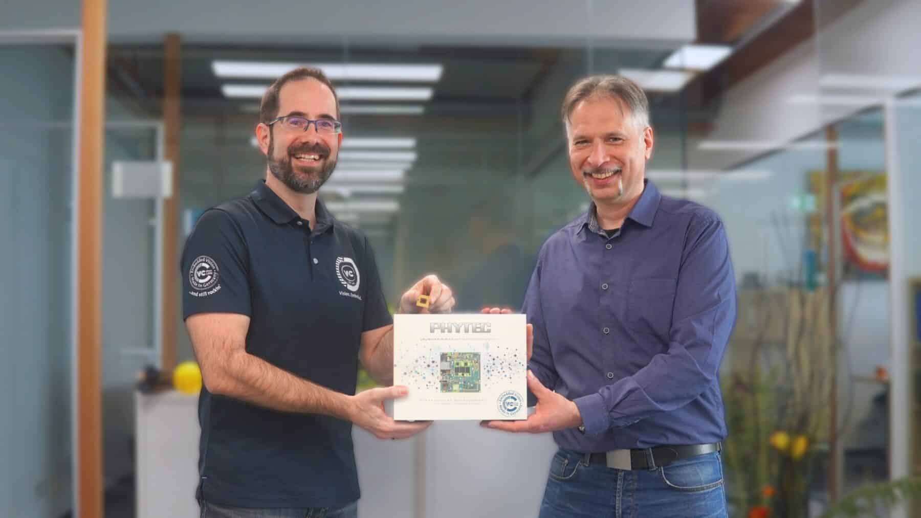 Jan-Erik Schmitt and Martin Klahr
